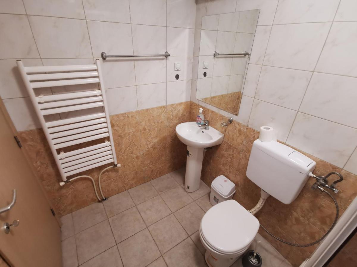 Ferienwohnung Zagrebska Flat Skopje Exterior foto